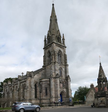 Falkland Parish Church - Falkland Historic Buildings